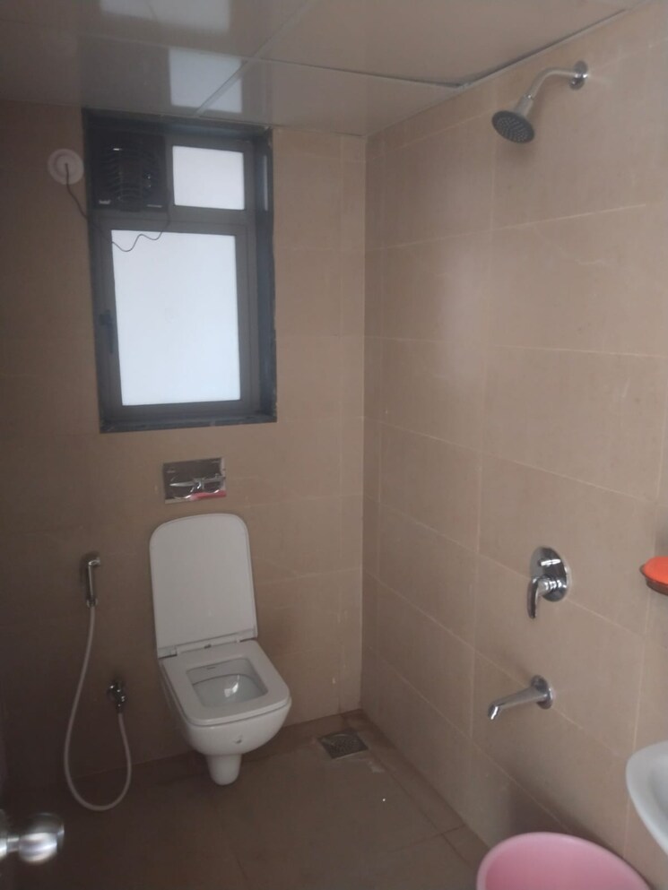 Attached Bathroom, balkum pada 2 Bedroom 700 Sq.Ft. Apartment In Balkum Pada Thane 8801332