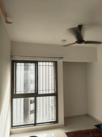  2 BHK Apartment at Balkum Pada – for Rent