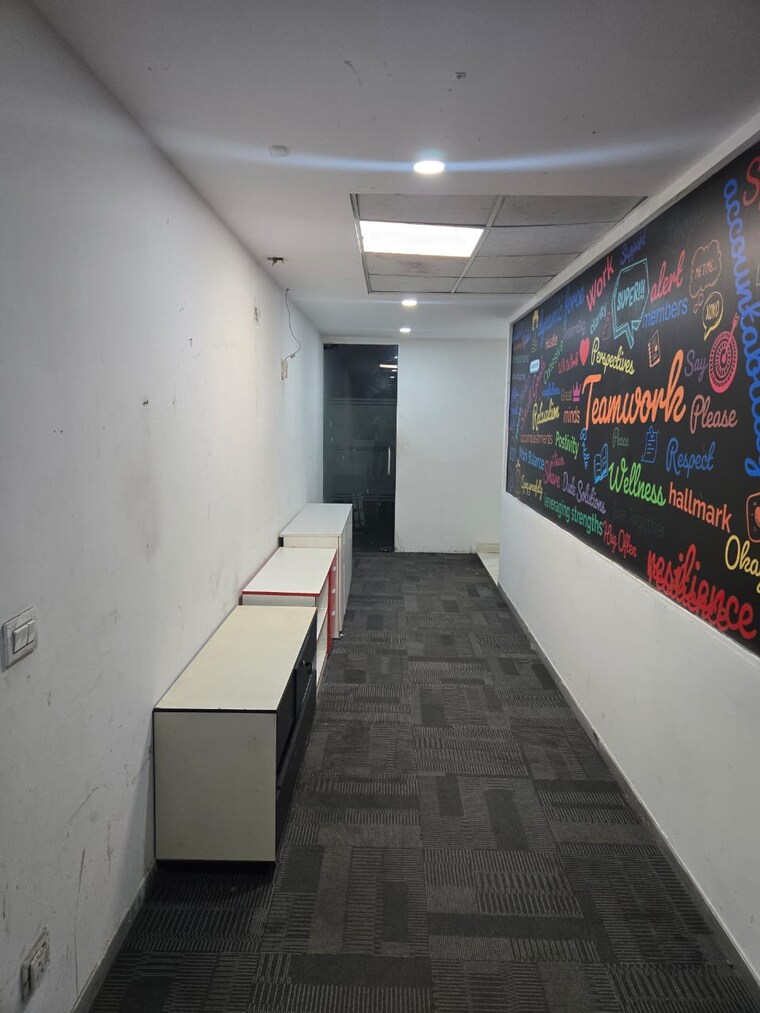 undefined, alphathum Commercial Office Space 1365 Sq.Ft. In Sector 90 Noida 8801342