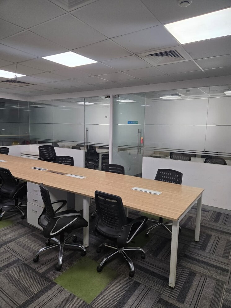 Team Area, alphathum Commercial Office Space 1365 Sq.Ft. In Sector 90 Noida 8801342