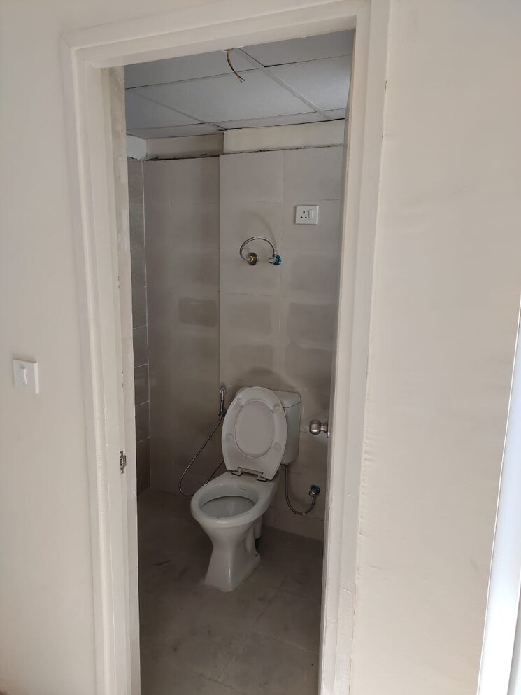 Bathroom, supertech-ecociti 3 Bedroom 1295 Sq.Ft. Apartment In Sector 137 Noida 8801354