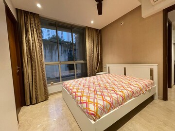 Bedroom in 2 BHK Apartment at Ghodbunder Road – for Rent