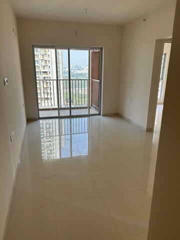 Room in 3 BHK Apartment at Godrej Green Cove, Mahalunge – for Sale