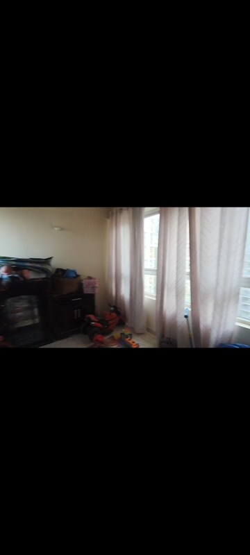 Bedroom in 2.5 BHK Apartment at BPTP Princess Park, Sector 86 – for Sale