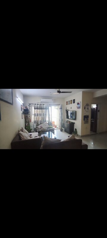 Living Room in 2.5 BHK Apartment at BPTP Princess Park, Sector 86 – for Sale