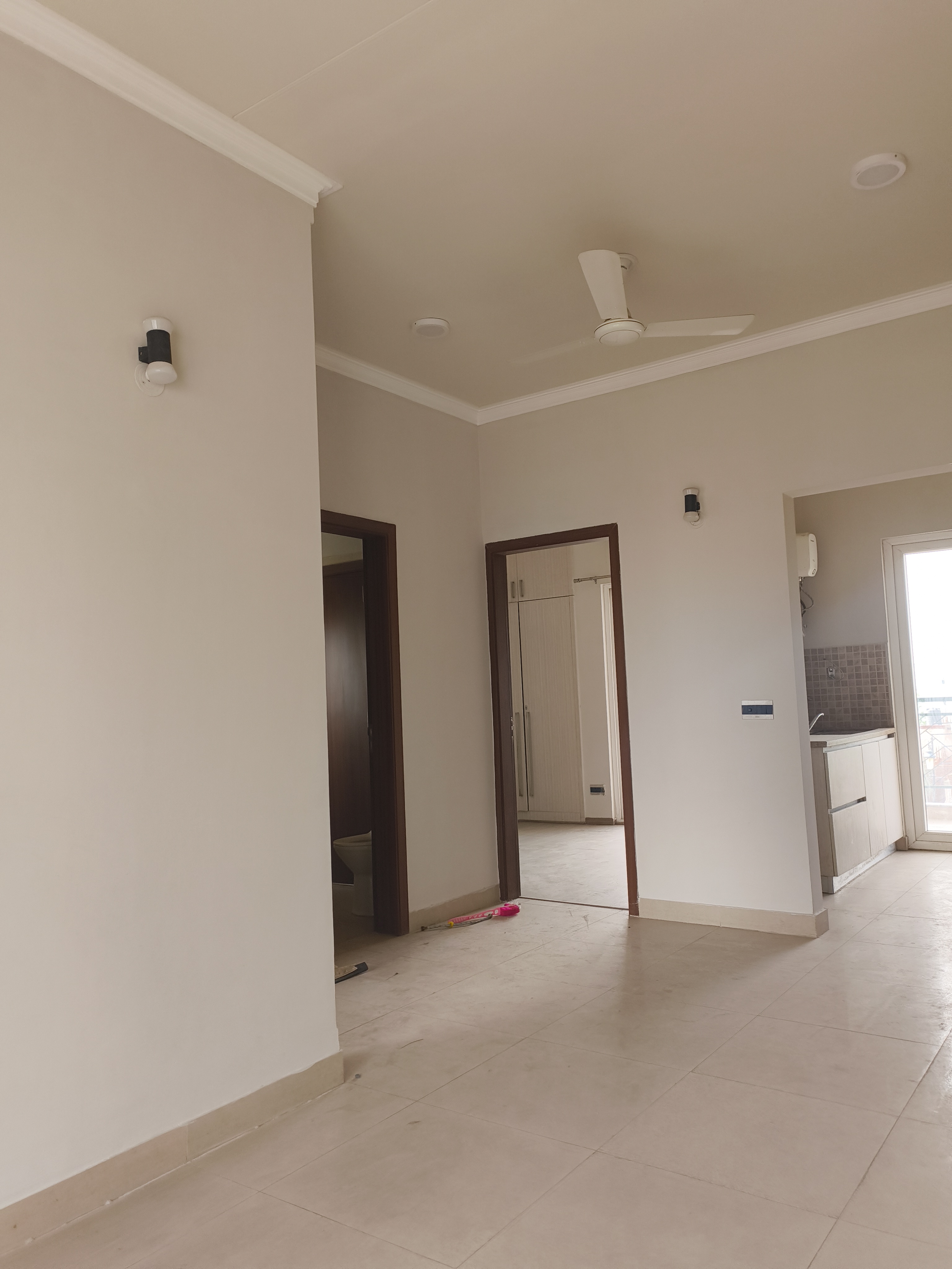 2.5 BHK + Study Room Builder Floor For Rent in Central Park 3 Flower Valley