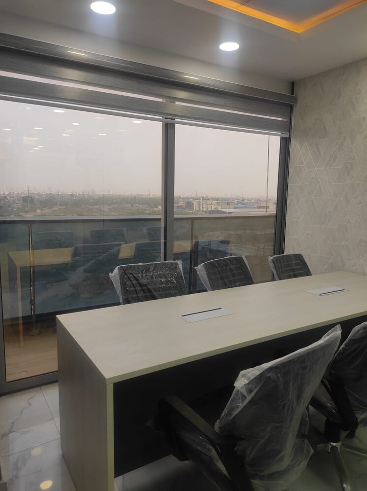 Team Area, alphathum Commercial Office Space 840 Sq.Ft. In Sector 90 Noida 8801411