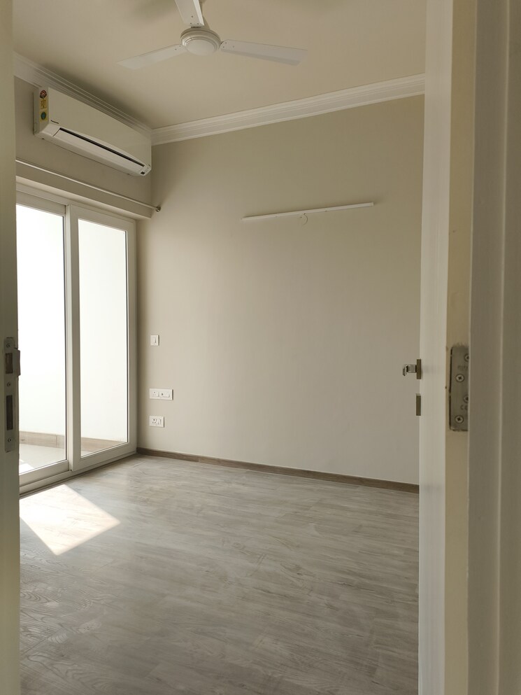 Room, central-park-3-flower-valley 2.5 Bedroom 1210 Sq.Ft. Builder Floor In Sohna Sector 33 Gurgaon 8801421