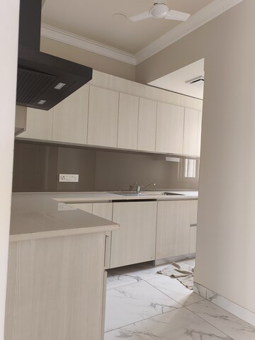 Kitchen in 2.5 BHK Builder Floor at Central Park 3 Flower Valley, Sohna Sector 33 – for Rent