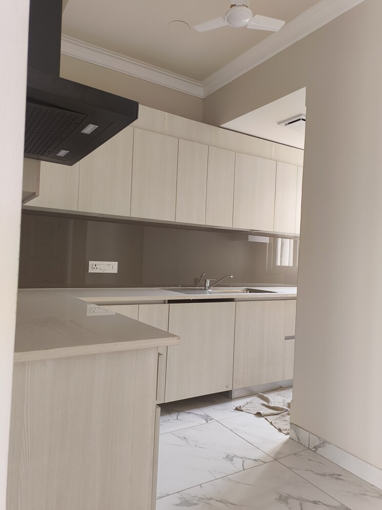 Kitchen, central-park-3-flower-valley 2.5 Bedroom 1210 Sq.Ft. Builder Floor In Sohna Sector 33 Gurgaon 8801421