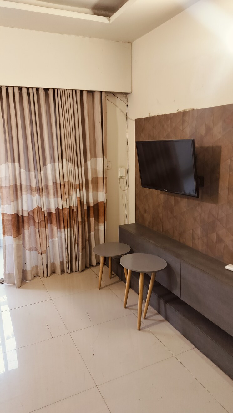 Room, nipania 2 Bedroom 1170 Sq.Ft. Apartment In Nipania Indore 8801439