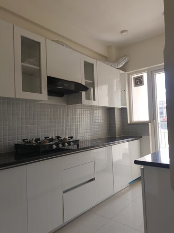 Kitchen in 3 BHK Builder Floor at Breez Flora Avenue 33, Sohna Sector 33 – for Rent