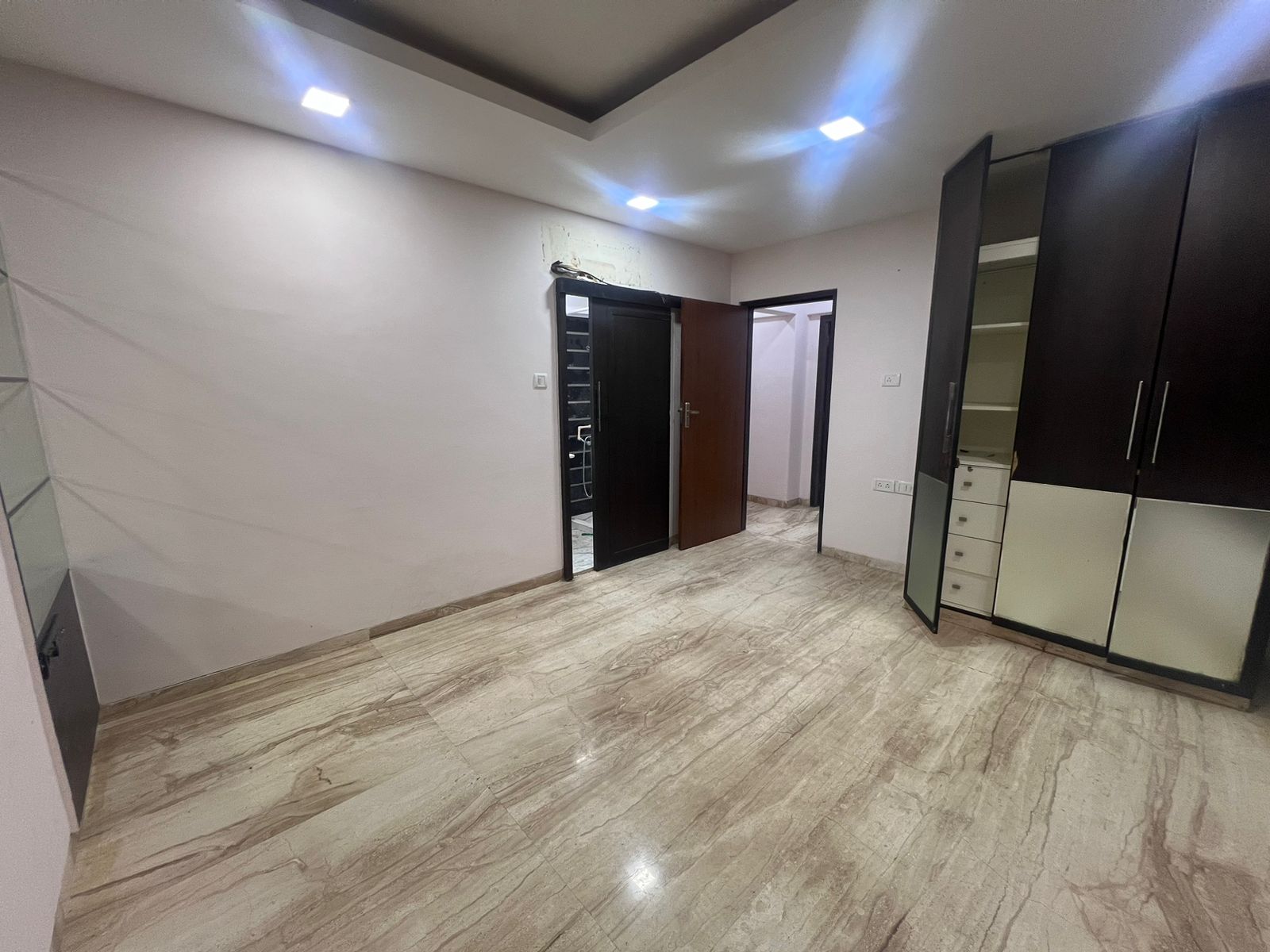 3 BHK + Pooja Room Apartment For Rent in Prarthana