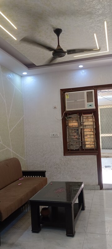 Furnished Amenities in 1 BHK Builder Floor at Ganesh Nagar – for Rent