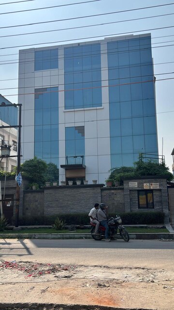  Office Space For Rent in Sector 65