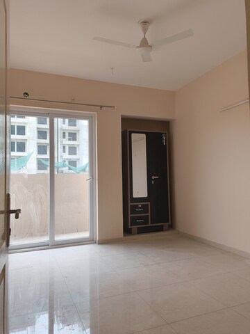 Room in 2.5 BHK Apartment at Ashiana Mulberry, Sohna Sector 2 – for Rent