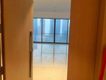 Room in 4 BHK Apartment at Rustomjee Crown, Prabhadevi – for Rent