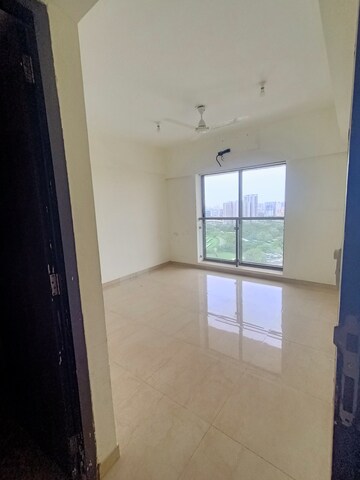 Room in 3 BHK Apartment at Spenta Alta Vista, Chembur – for Rent