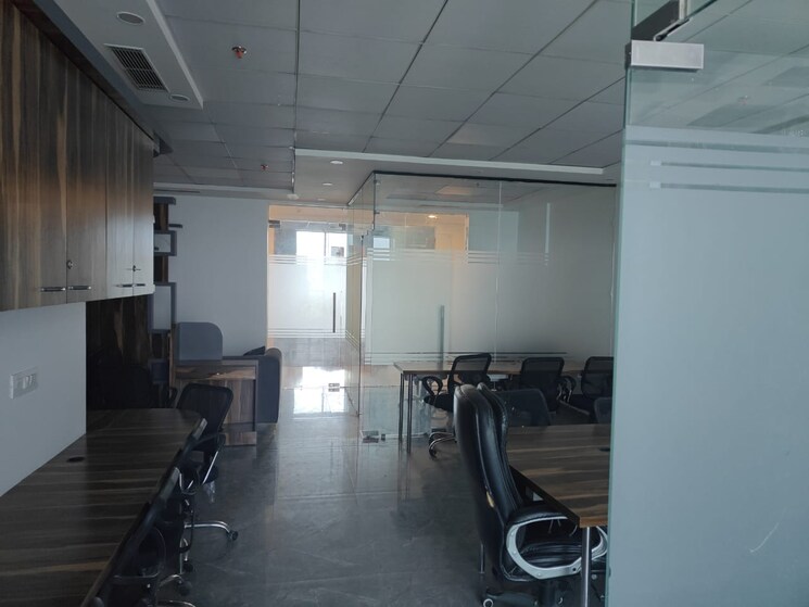 Team Area, ats-bouquet Commercial Office Space 825 Sq.Ft. In Sector 132 Noida 8801550