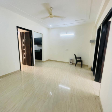 Room in 4 BHK Apartment at Central Park Flower Valley Aqua Front Towers, Sohna Sector 33 – for Rent