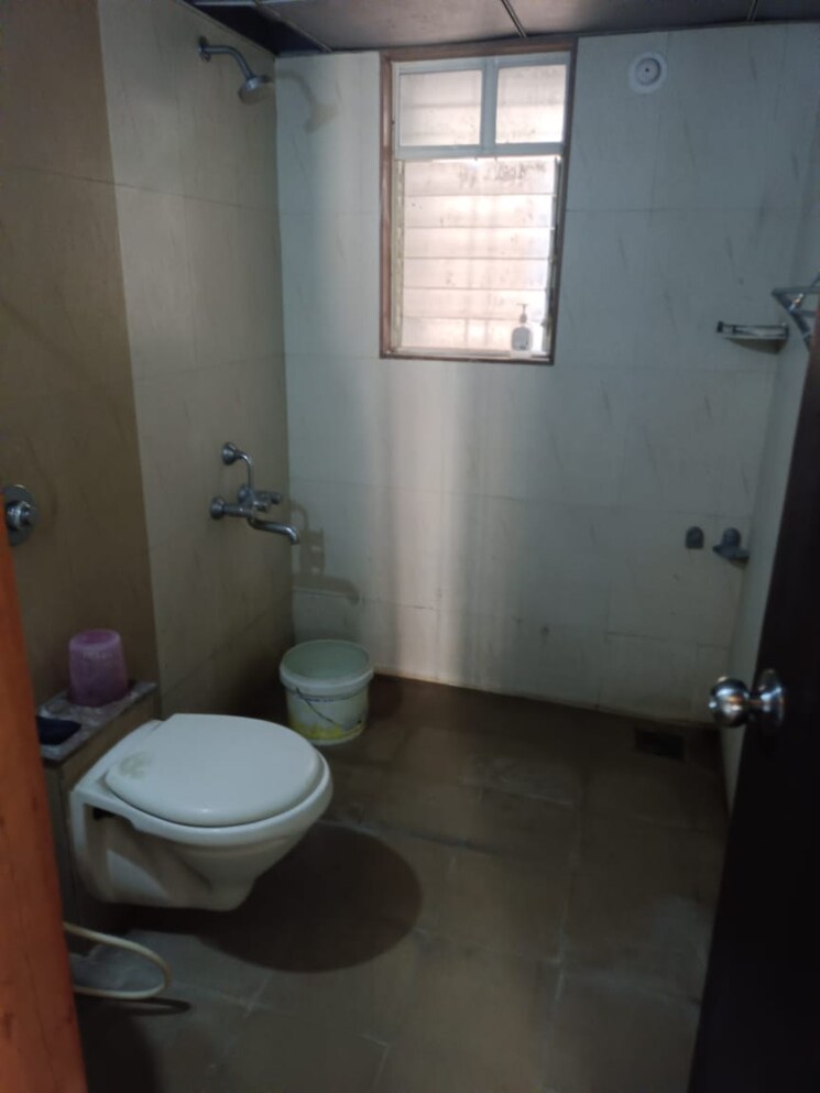 Attached Bathroom, salarpuria-h-and-m-royal 3 Bedroom 1542 Sq.Ft. Apartment In Kondhwa Pune 8801582