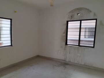 Room in 3 BHK Apartment at DTC Southern Heights, Joka – for Rent