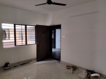 Room in 3 BHK Apartment at DTC Southern Heights, Joka – for Rent