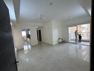 Room in 2 BHK Apartment at Eldeco Accolade, Sohna Sector 2 – for Rent