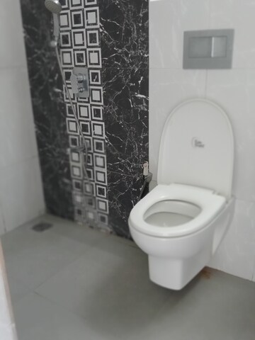 Master Bedroom in 2 BHK Apartment at Jyoti Sukriti, Goregaon East – for Rent