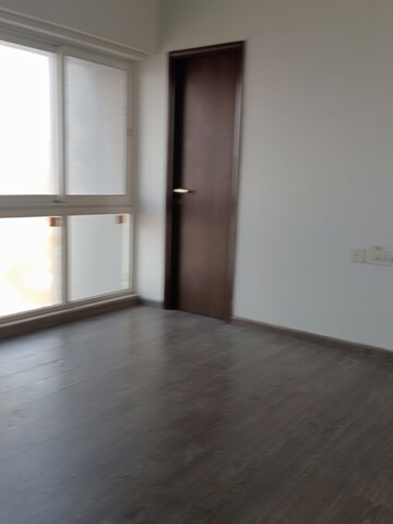 Room in 2 BHK Apartment at Jyoti Sukriti, Goregaon East – for Rent