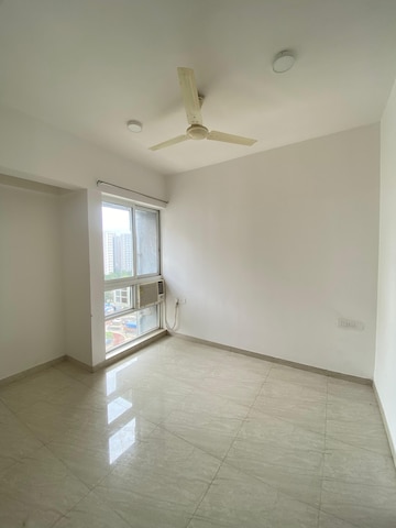 Room in 2 BHK Apartment at Lodha Golden Dream, Dombivli East – for Rent