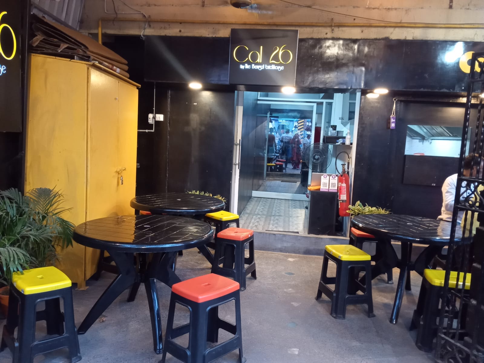 Showroom For Rent in Rabindra Sarovar