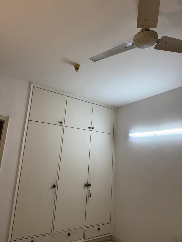 Other, sector 47 4 Bedroom 2600 Sq.Ft. Apartment In Sector 47 Gurgaon 8801706