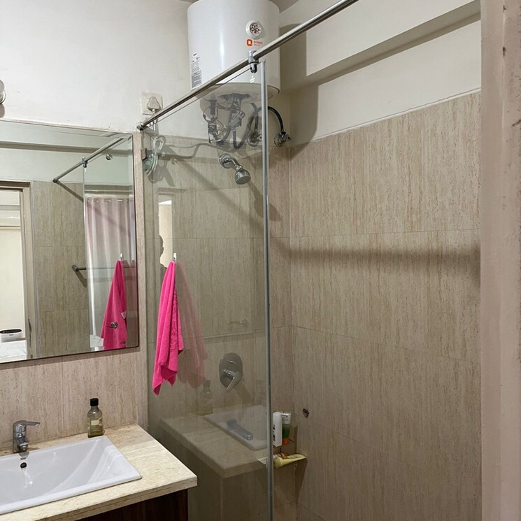Bathroom, dlf-regal-gardens 3 Bedroom 1818 Sq.Ft. Apartment In Sector 90 Gurgaon 8801727