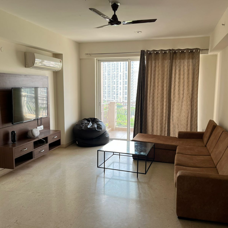 3 BHK Apartment For Sale in DLF Regal Gardens