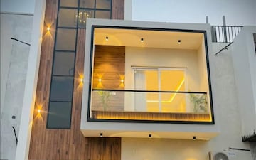 5 BHK Independent House For Sale in Laxmi Nagar