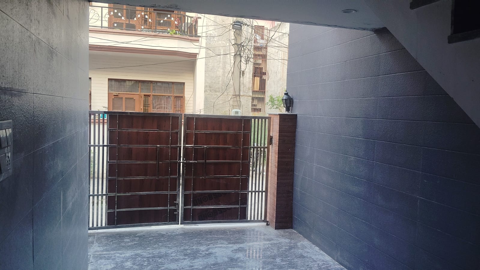 3 BHK + Pooja Room Independent House For Rent in Central Town