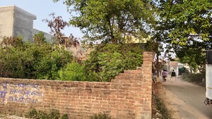  Plot For Sale in Kanpur Road