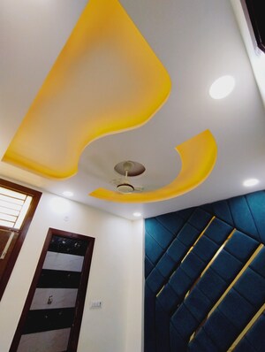 Furnished Amenities in 2 BHK Builder Floor at Uttam Nagar West – for Sale