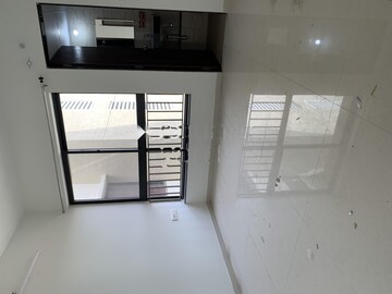 Furnished Amenities in 3 BHK Apartment at Shapoorji Pallonji Sensorium, Hinjewadi – for Rent