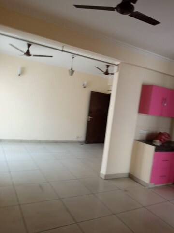 2 BHK Apartment For Rent in Panchsheel Greens, Sector 16 Greater Noida