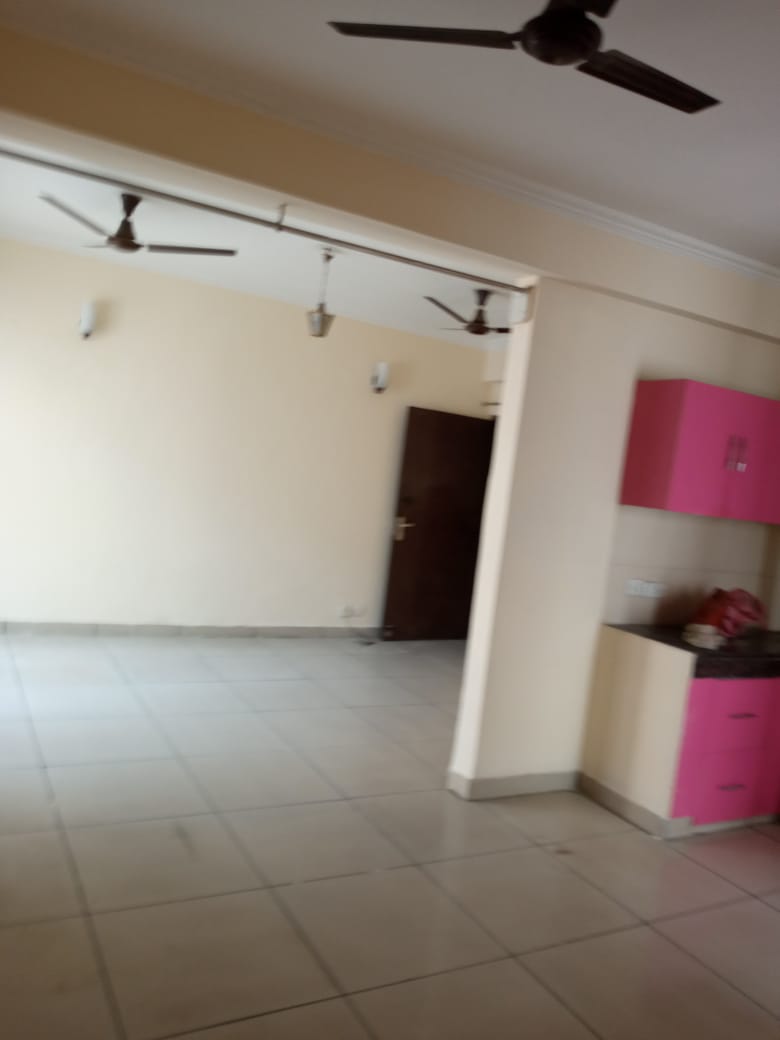 2 BHK Apartment For Rent in Panchsheel Greens