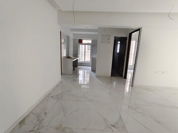 Room in 2 BHK Apartment at Saagar Durva, Andheri West – for Sale