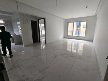 Room in 2 BHK Apartment at Saagar Durva, Andheri West – for Sale