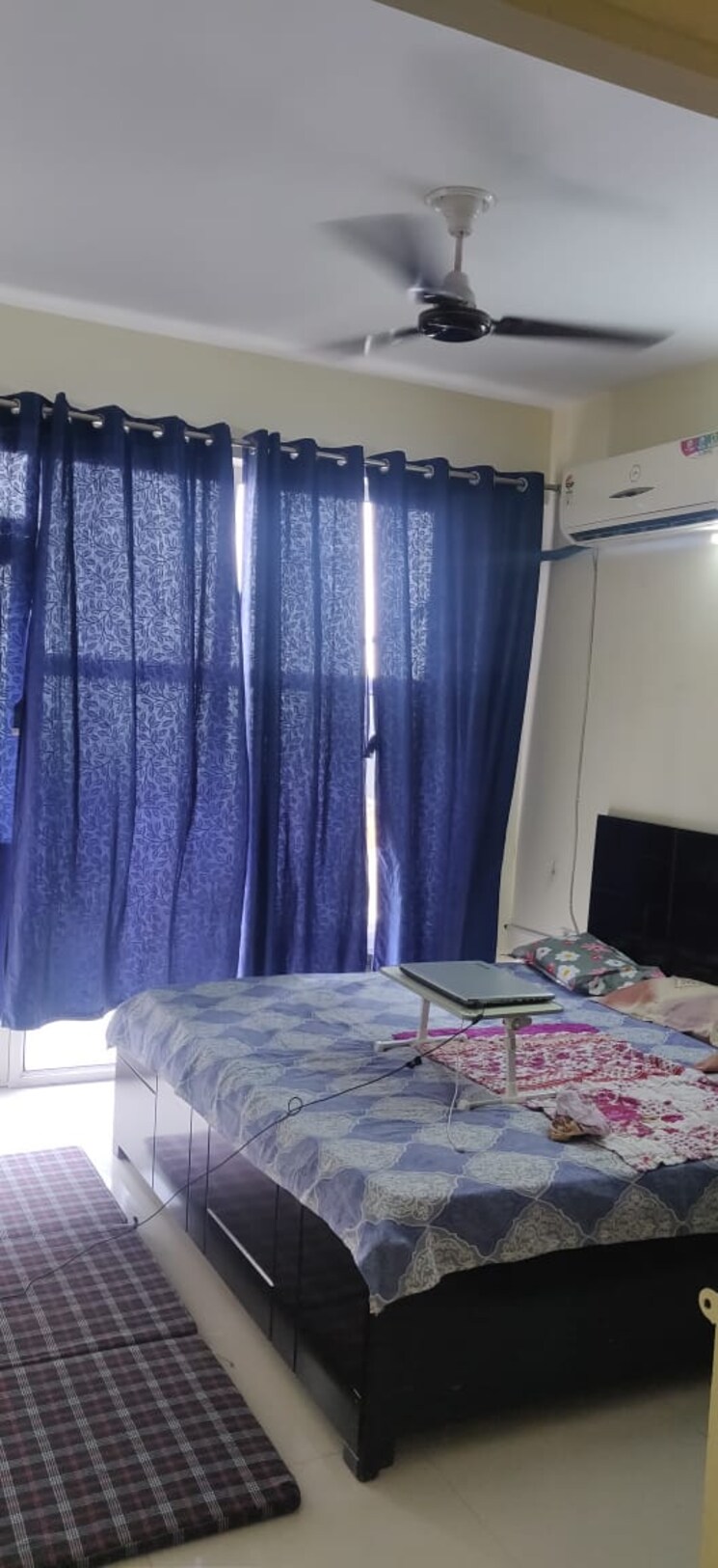 Bedroom, signature-the-serenas 2 Bedroom 724 Sq.Ft. Apartment In Sohna Sector 36 Gurgaon 8801839