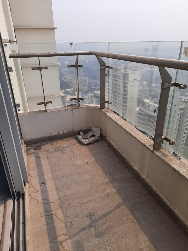 Balcony, sheth-beaumonte 3 Bedroom 1334 Sq.Ft. Apartment In Sion East Mumbai 8801836