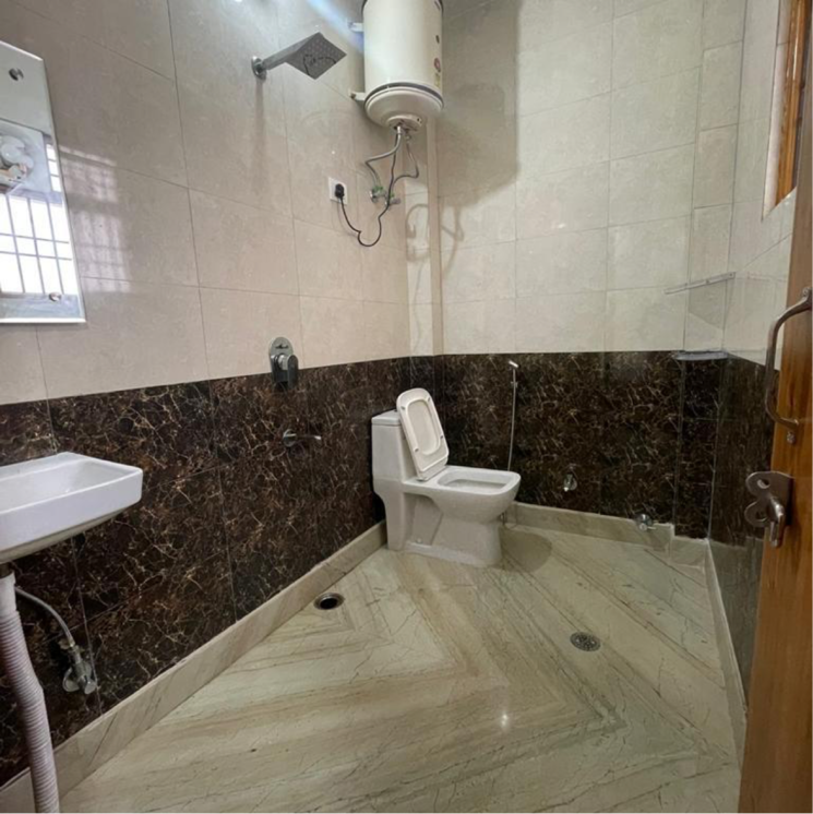 Bathroom, dlf-the-princeton-estate 3 Bedroom 1678 Sq.Ft. Apartment In Golf Course Road Gurgaon 8801876