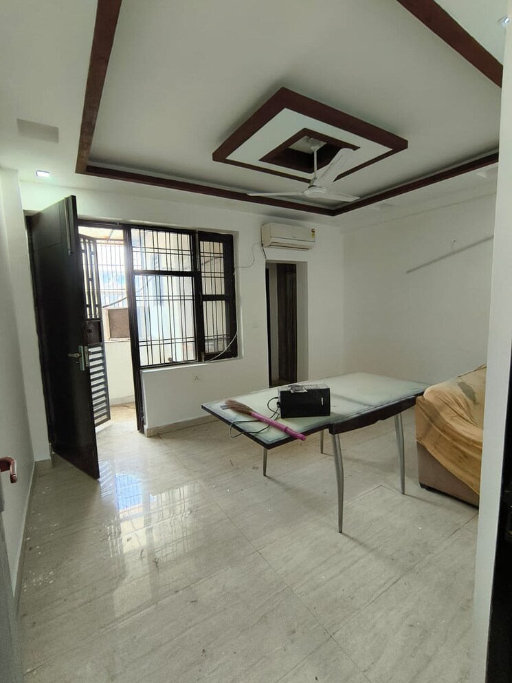 Bedroom, green fields colony 3 Bedroom 1800 Sq.Ft. Builder Floor In Green Fields Colony Faridabad 8801882