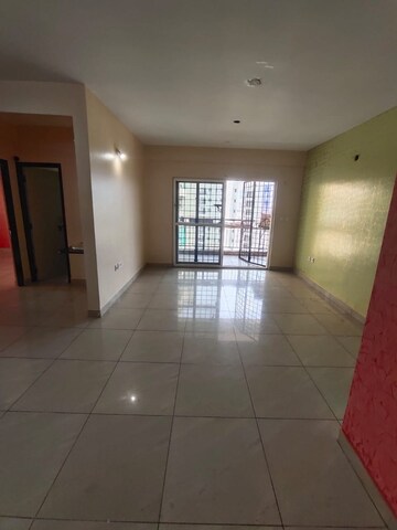 Room in 2 BHK Apartment at Shriram Symphonye, Talaghattapura – for Rent