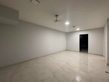 Room in 3 BHK Apartment at Signature Global City, Sector 37d – for Rent
